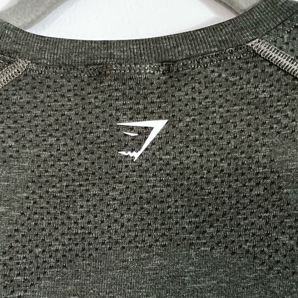 Gymshark Vital Seamless 2.0 Light T-Shirt - Base Green/ Marl - Picture 9 of 9